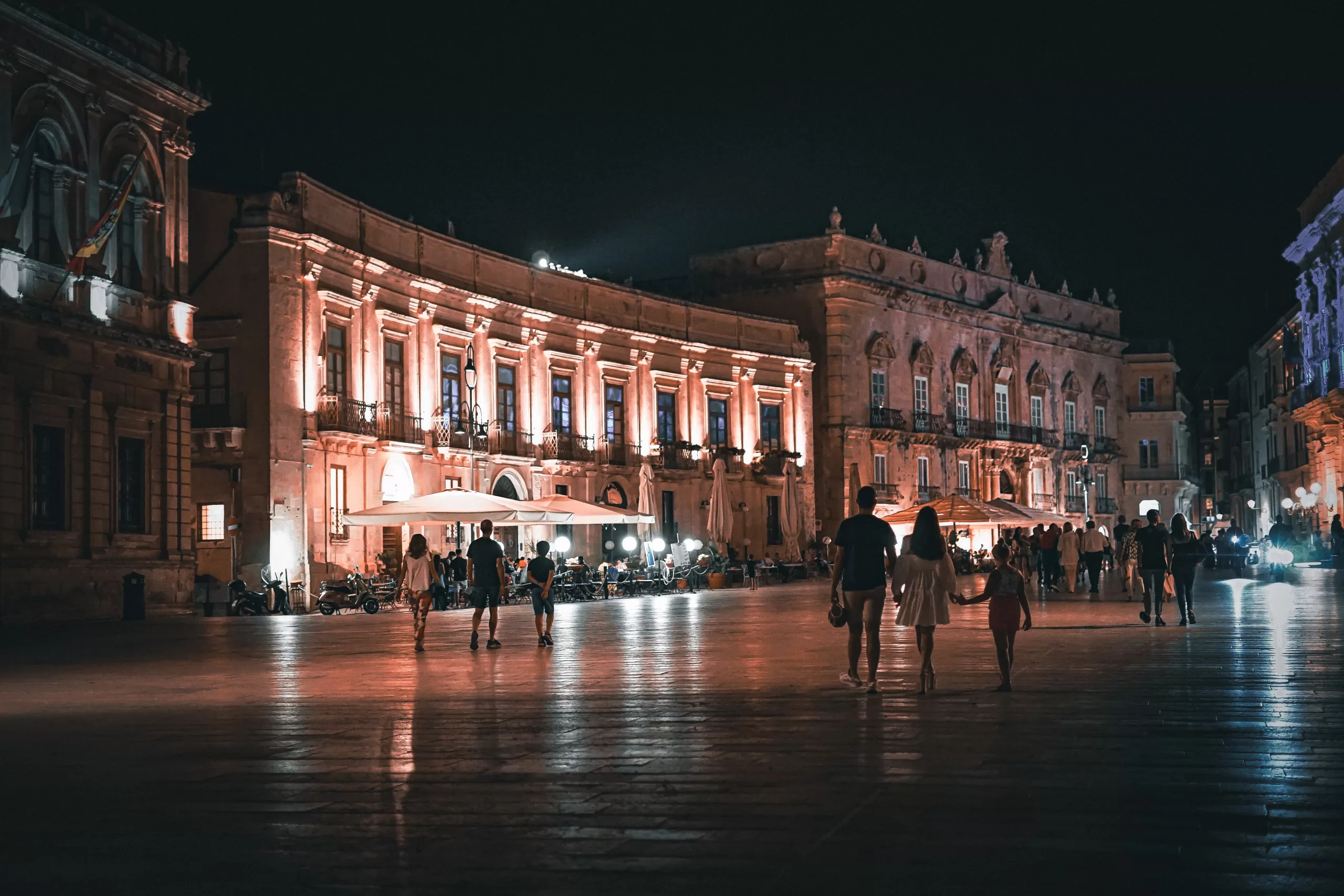 Piazza Duomo Ortigia Night Shot